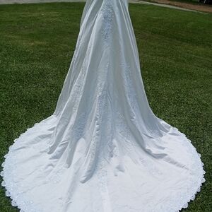 White Bridal Train (Beaded)